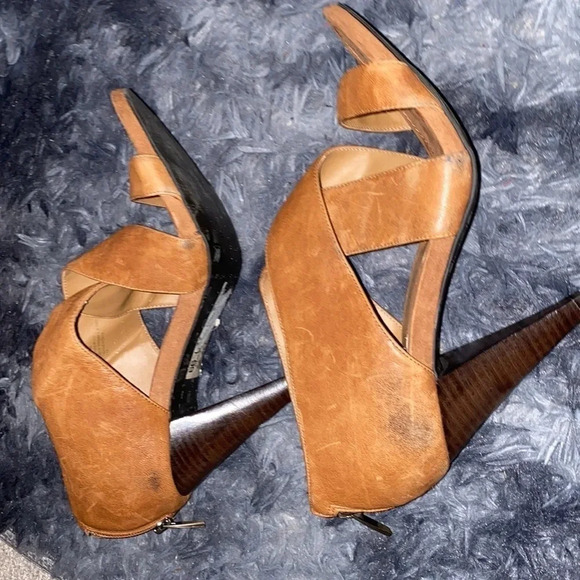 MARC FISHER Tan Leather Strappy sandals heels  Sz 9.5 - Picture 16 of 16